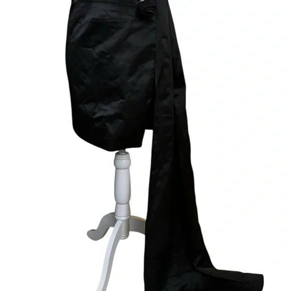 Another Mode Women’s Asymmetrical Mini Skirt Long Side Drape Black Size M NWT - Picture 2 of 13